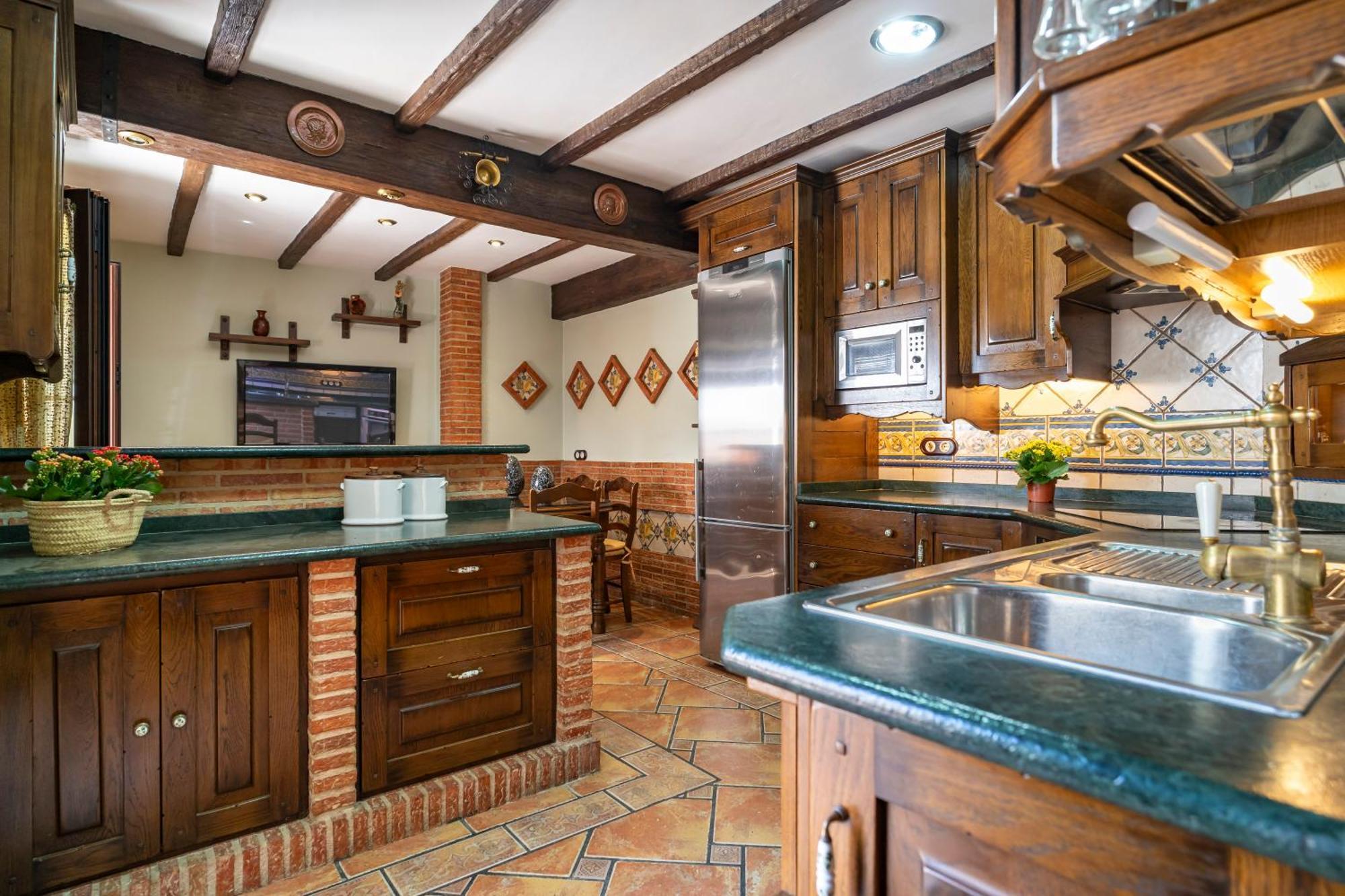 Casa Con Patio Y Terraza En Barrio Historico De La Villa, Junto Al Adarve 普里埃格·德·科尔多巴 外观 照片