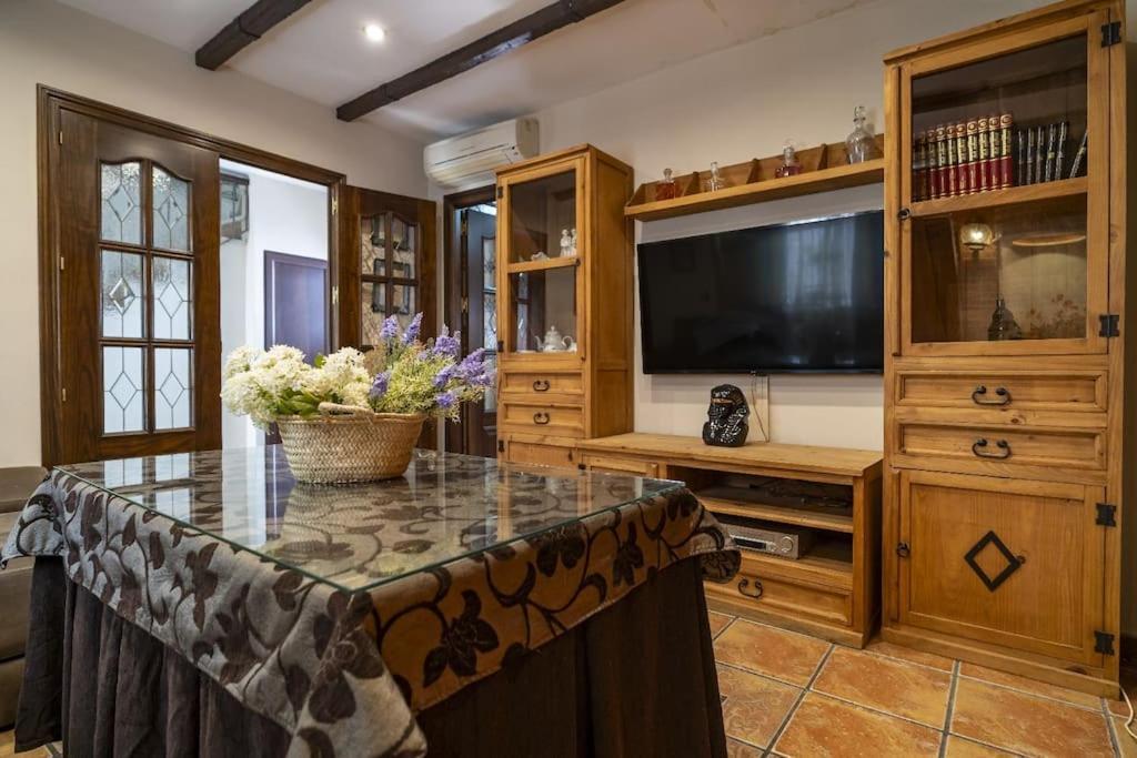 Casa Con Patio Y Terraza En Barrio Historico De La Villa, Junto Al Adarve 普里埃格·德·科尔多巴 外观 照片
