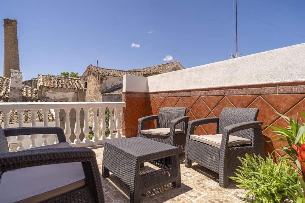 Casa Con Patio Y Terraza En Barrio Historico De La Villa, Junto Al Adarve 普里埃格·德·科尔多巴 外观 照片