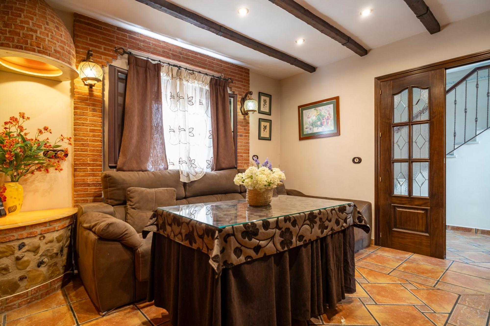 Casa Con Patio Y Terraza En Barrio Historico De La Villa, Junto Al Adarve 普里埃格·德·科尔多巴 外观 照片